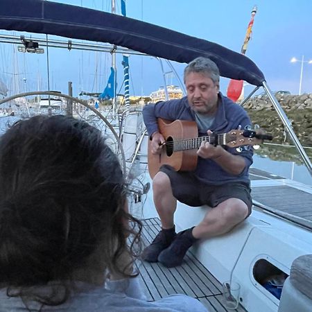 Voilier A Quai Hotel La Rochelle  Buitenkant foto